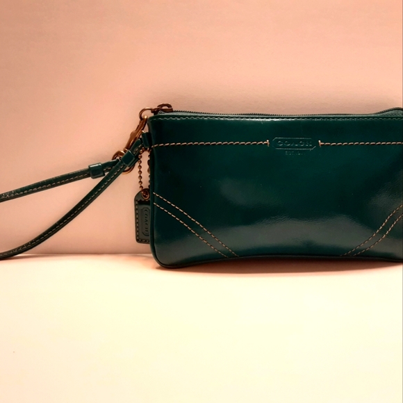 Coach oversized, leather side zipper wristlet in brilliant turquoise - Picture 4 of 6